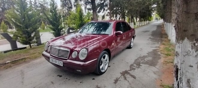 Mercedes E 220 d 1998, 267,000 km - 2.2 л - Bakı