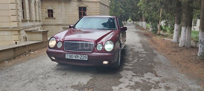 Mercedes E 220 d 1998, 267,000 km - 2.2 л - Bakı