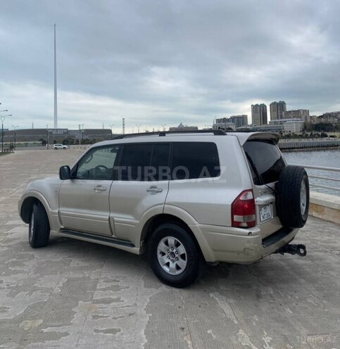 Mitsubishi Pajero 2006, 300,000 km - 3.0 l - Bakı