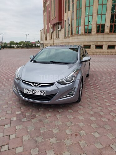 Hyundai Elantra 2015, 52,168 km - 1.8 л - Şirvan