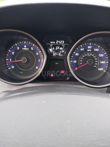 Hyundai Elantra 2015, 52,168 km - 1.8 л - Şirvan