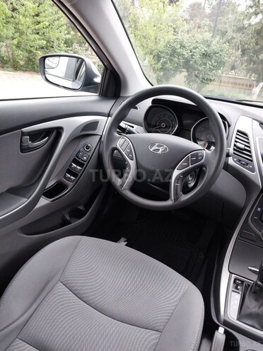 Hyundai Elantra 2015, 52,168 km - 1.8 л - Şirvan