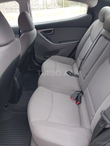 Hyundai Elantra 2015, 52,168 km - 1.8 л - Şirvan