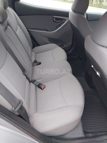 Hyundai Elantra 2015, 52,168 km - 1.8 л - Şirvan
