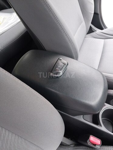 Hyundai Elantra 2015, 52,168 km - 1.8 л - Şirvan