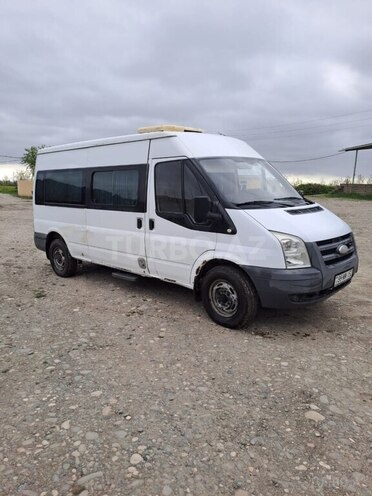 Ford Transit 2007, 450,000 km - 2.4 л - Quba