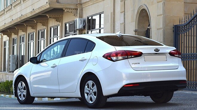 Kia Forte 2018, 80,000 km - 2.0 l - Bakı