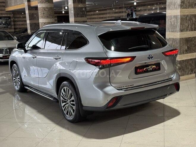 Toyota Highlander 2021, 57,000 km - 2.5 l - Bakı