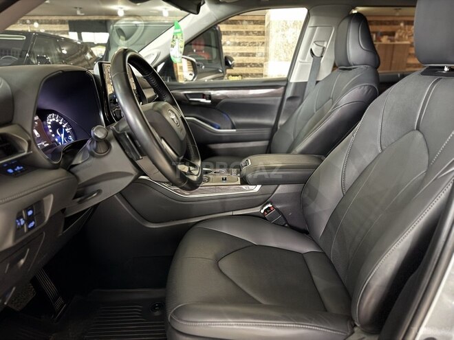Toyota Highlander 2021, 57,000 km - 2.5 l - Bakı