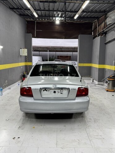 Hyundai Sonata 2004, 100,000 km - 2.0 l - Bakı