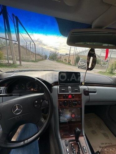 Mercedes E 240 1999, 300,005 km - 2.4 l - Şəmkir