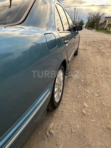 Mercedes E 240 1999, 300,005 km - 2.4 l - Şəmkir