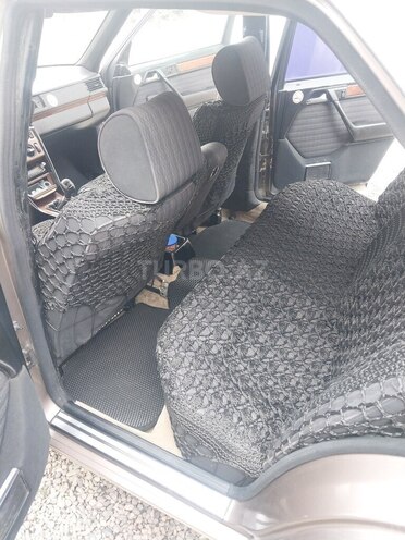 Mercedes E 250 1992, 490,000 km - 2.5 l - Cəlilabad