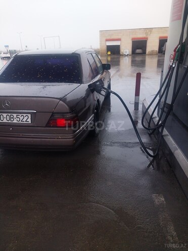 Mercedes E 250 1992, 490,000 km - 2.5 l - Cəlilabad