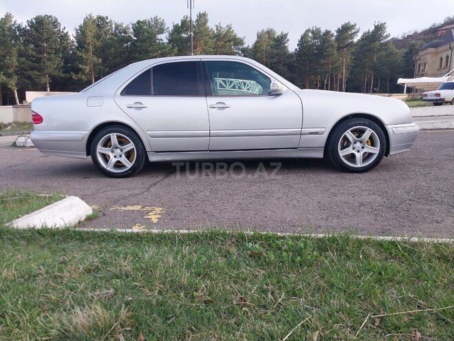 Mercedes E 240 2000, 250,000 km - 2.4 l - Gədəbəy