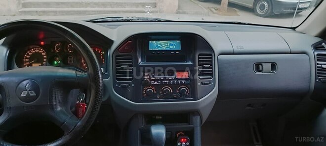 Mitsubishi Pajero 2006, 381,000 km - 3.0 l - Bakı
