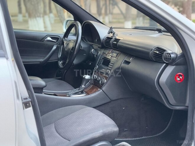 Mercedes C 220 d 2005, 258,741 km - 2.2 l - Sumqayıt
