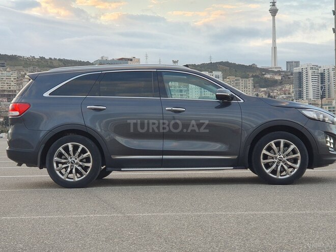 Kia Sorento-4