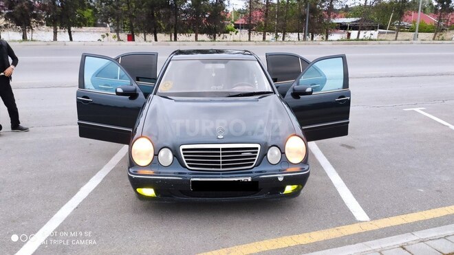 Mercedes E 270 2001, 450,000 km - 2.7 l - Ağdaş