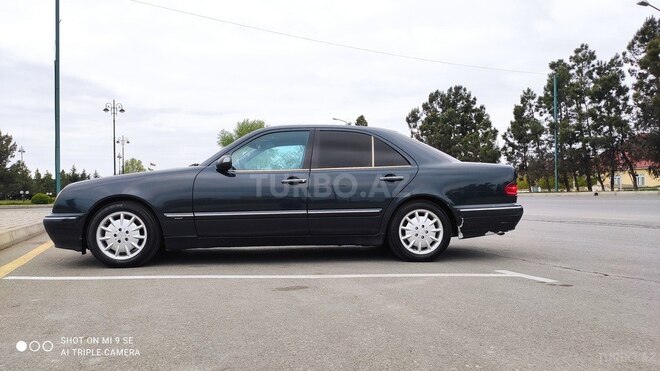 Mercedes E 270 2001, 450,000 km - 2.7 l - Ağdaş