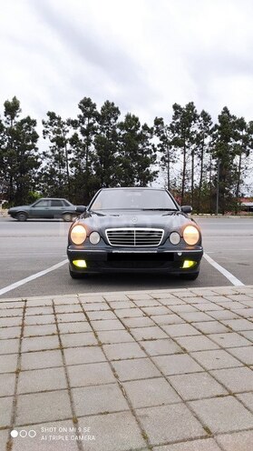 Mercedes E 270 2001, 450,000 km - 2.7 l - Ağdaş