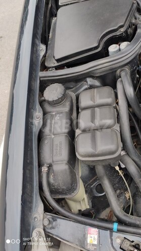 Mercedes E 270 2001, 450,000 km - 2.7 l - Ağdaş