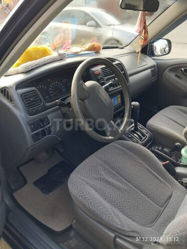 Suzuki Grand Vitara 2001, 160,000 km - 2.5 l - Bakı