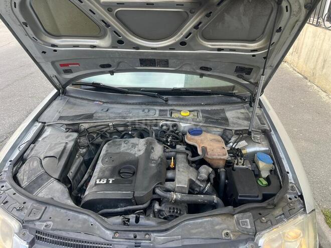 Volkswagen Passat 2001, 285,000 km - 1.8 l - Bakı