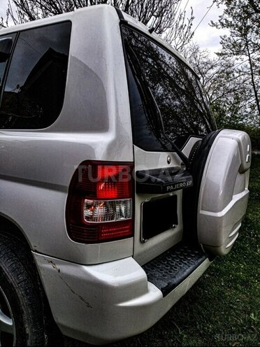 Mitsubishi Pajero io 2000, 270,000 km - 2.0 л - Qax
