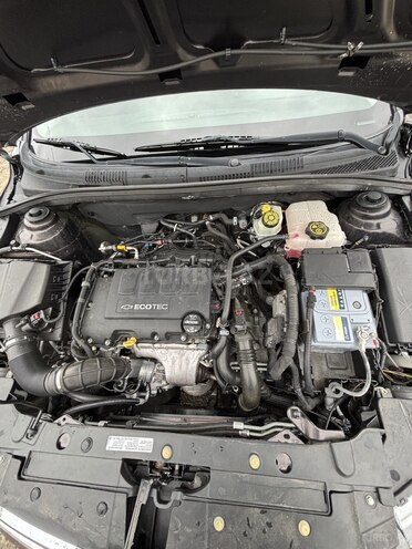Chevrolet Cruze-10