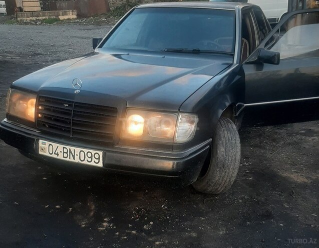 Mercedes E 250 1990, 146,000 km - 2.5 l - Zaqatala
