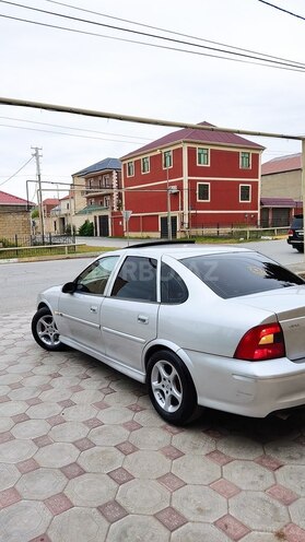 Opel Vectra 1999, 298,112 km - 1.8 l - Sumqayıt