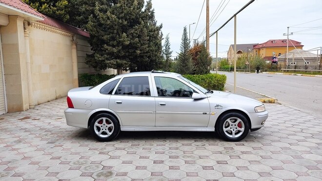 Opel Vectra 1999, 298,112 km - 1.8 l - Sumqayıt
