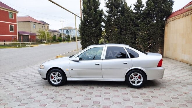 Opel Vectra 1999, 298,112 km - 1.8 l - Sumqayıt