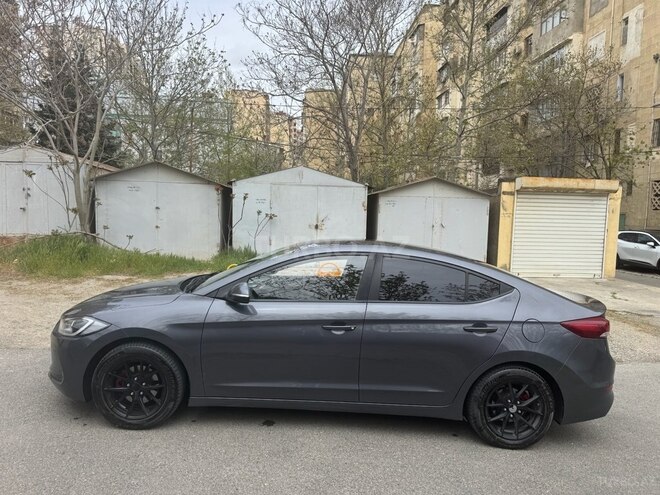 Hyundai Avante 2018, 174,000 km - 1.6 l - Bakı