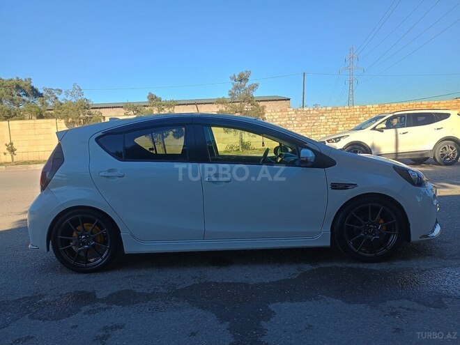 Toyota Aqua 2016, 85,000 km - 1.5 l - Bakı
