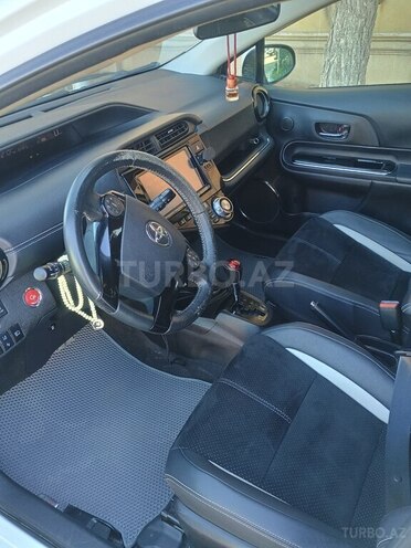 Toyota Aqua 2016, 85,000 km - 1.5 l - Bakı