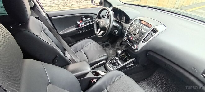Kia Ceed 2009, 300,500 km - 1.4 л - Ucar