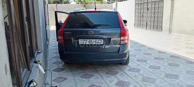 Kia Ceed 2009, 300,500 km - 1.4 л - Ucar