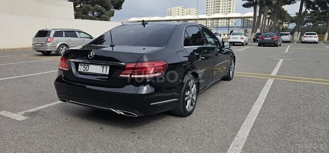 Mercedes E 220 d-5