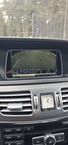 Mercedes E 220 d-11
