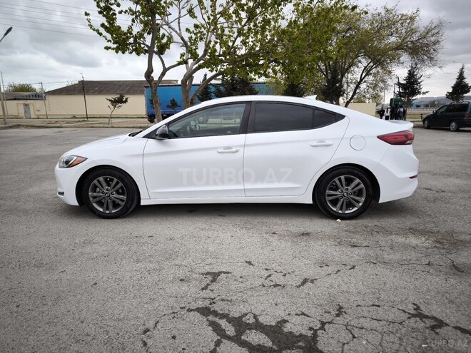 Hyundai Elantra 2017, 188,450 km - 2.0 l - Bakı