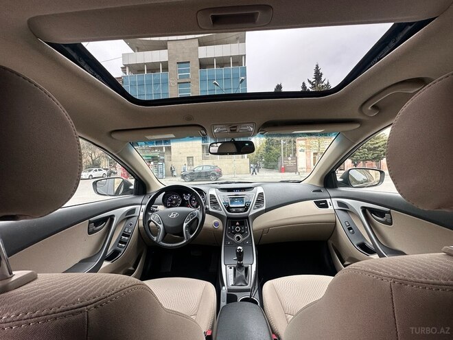 Hyundai Elantra 2015, 67,771 km - 1.8 л - Bakı