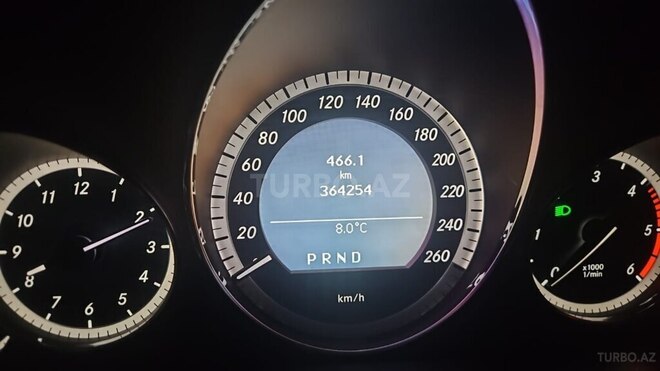 Mercedes E 220 d 2010, 364,255 km - 2.2 l - Xırdalan