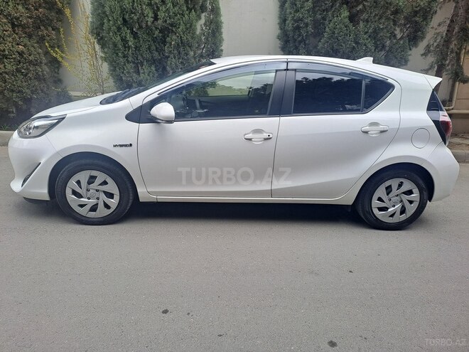 Toyota Aqua 2019, 73,000 km - 1.5 l - Bakı
