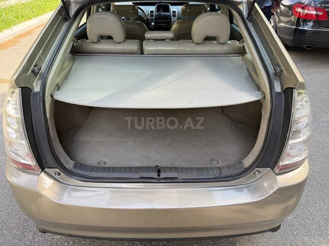 Toyota Prius-6