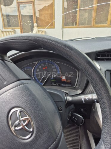 Toyota Corolla Fielder 2018, 137,000 km - 1.5 л - Bakı