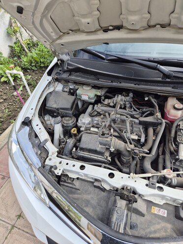 Toyota Corolla Fielder 2018, 137,000 km - 1.5 л - Bakı