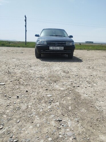 Opel Astra 1994, 409,089 km - 1.6 l - Sumqayıt