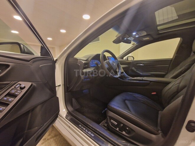 Toyota Avalon 2024, 9,600 km - 2.5 л - Bakı